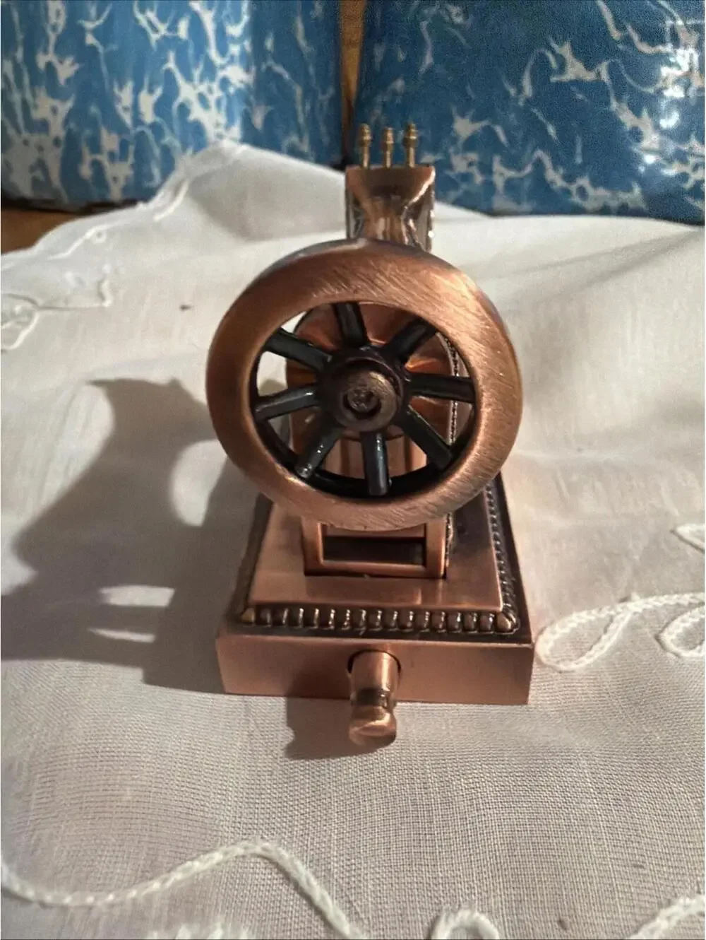 Vintage Lighter Old Sewing Machine Shape Copper Color Butane Works Unique - Picture 6 of 8